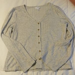 Long sleeve gray top